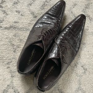 Dolce Gabbana pointed toe Derby / Oxford Shoes in Brown Crocodile leather